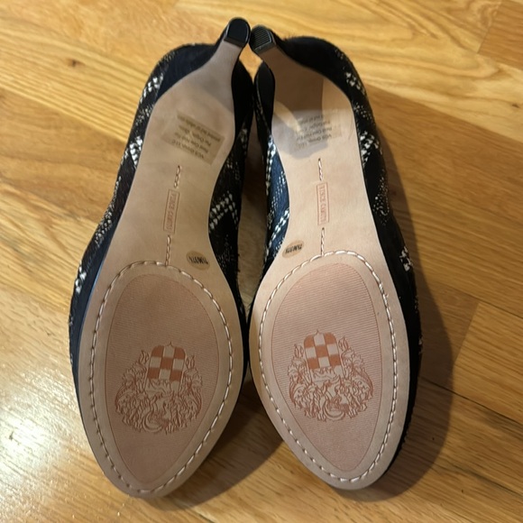 NIB Vince Camuto Heels - Picture 7 of 9